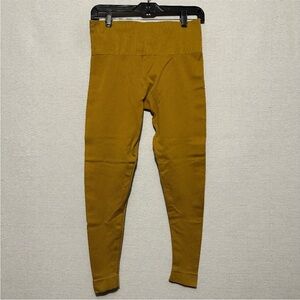 SET ACTIVE Mustard Yellow High-Waisted Leggings Size XS NWOT